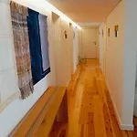 New Sophisticated Penthouse For Up To 10 Guests リスボン
