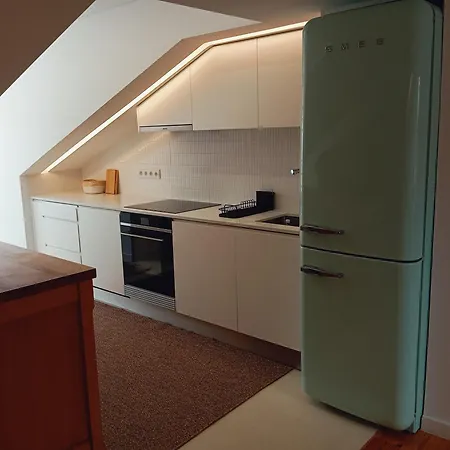 New Sophisticated Penthouse For Up To 10 Guests * リスボン